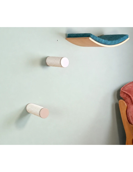 Round Wall-Mounted Cat Step